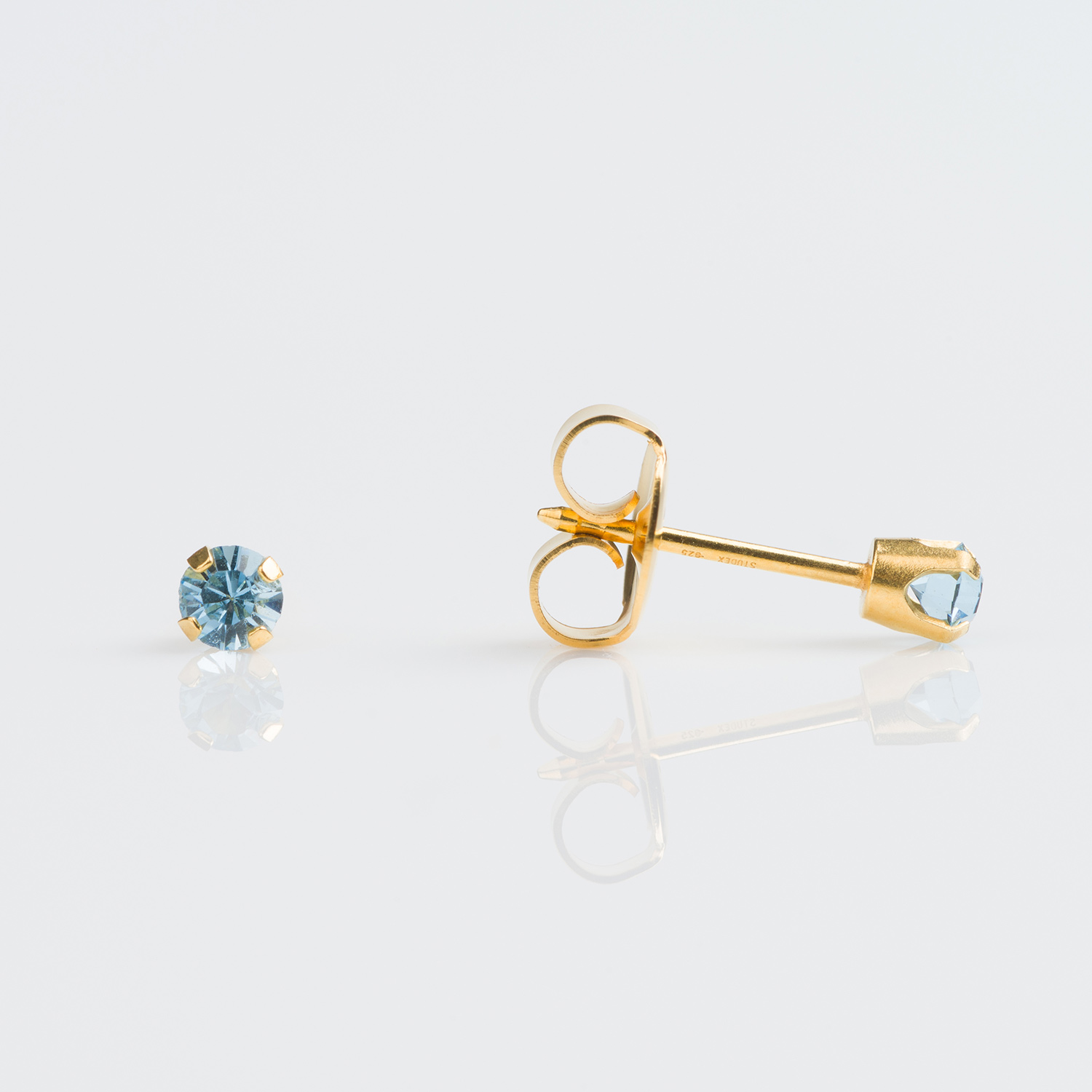 3mm aqua cz Stud Earring