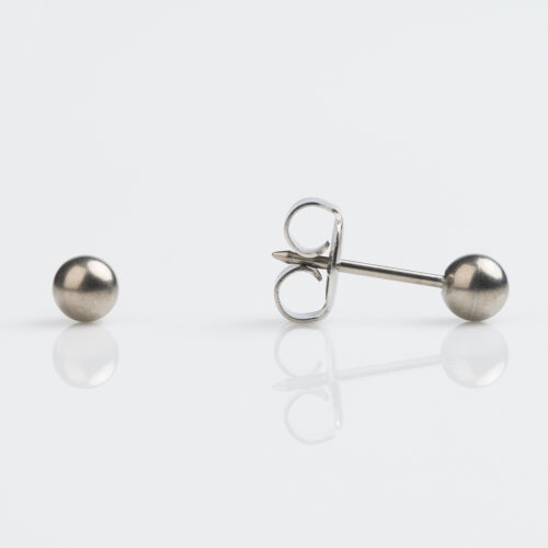 Ball stud earring