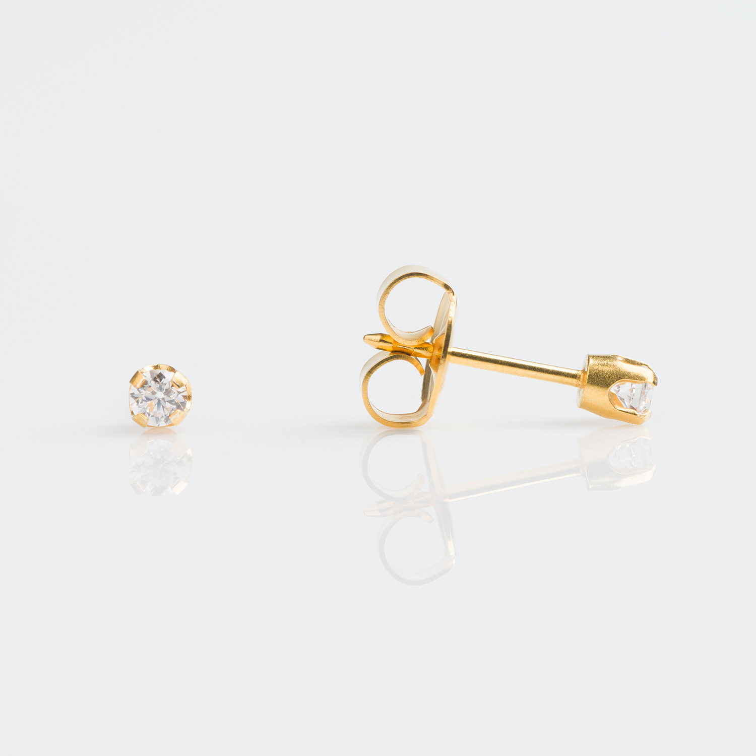 diamond stud earring