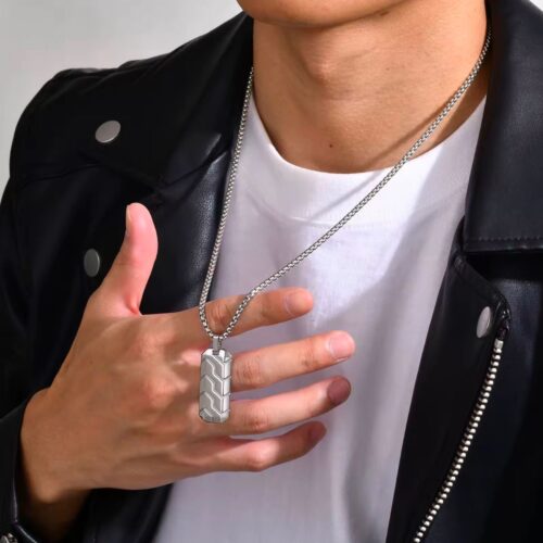 Pattern Chain and Pendant