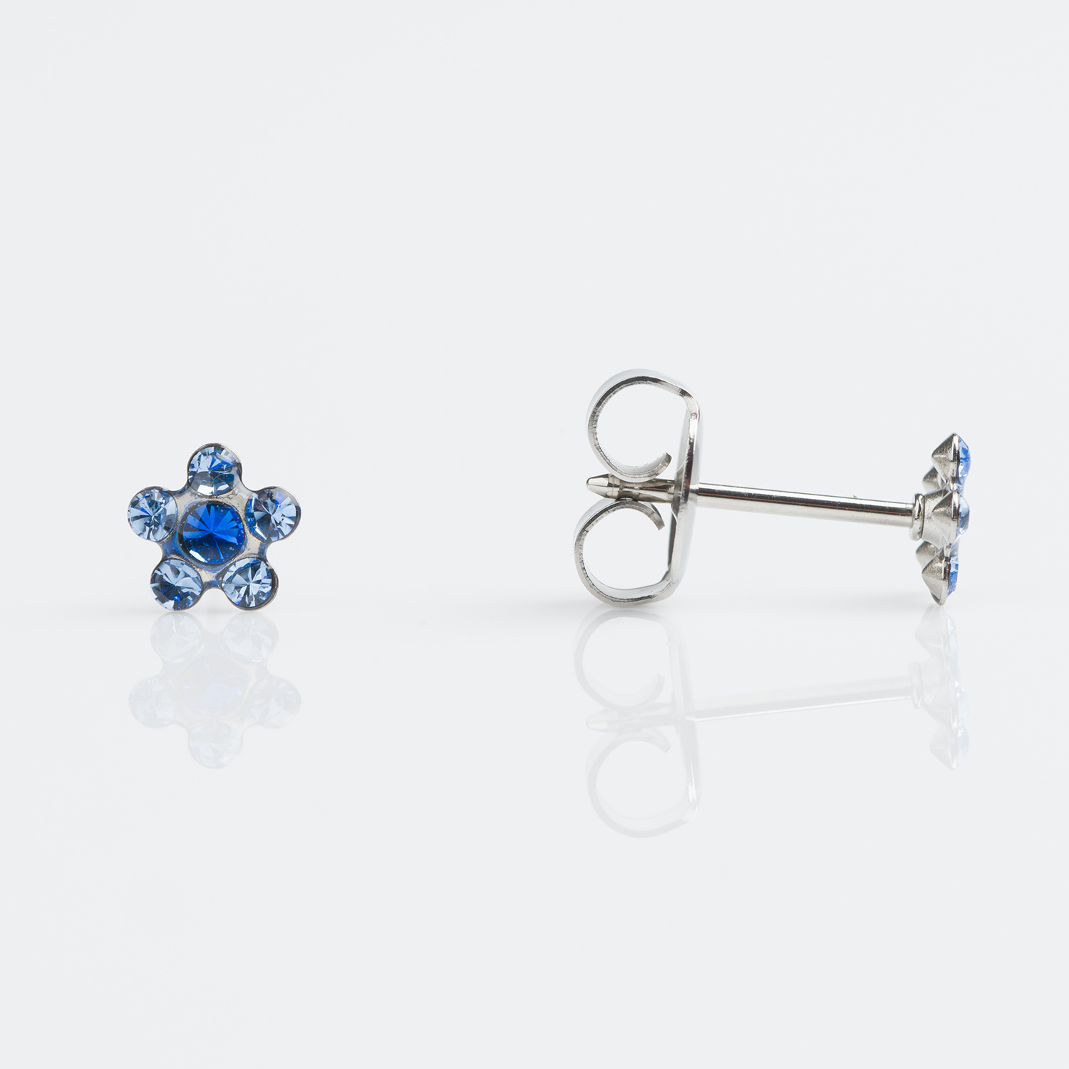 Daisy Light Sapphire Stud Earring